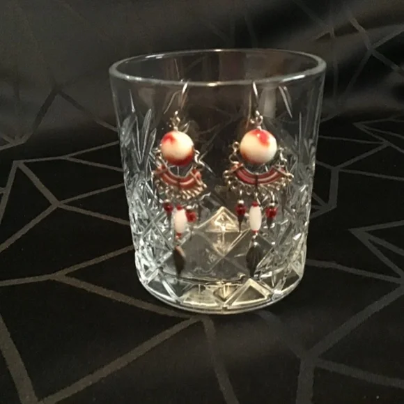 Bohemian style bead and spike earrings - Picture 2 of 6